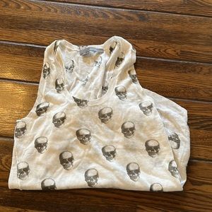 Women skull tank